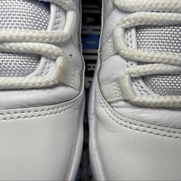 Jordan 11 Retro Low Legend Blue (GS) Size 5Y/6.5W - Picture 7 of 9